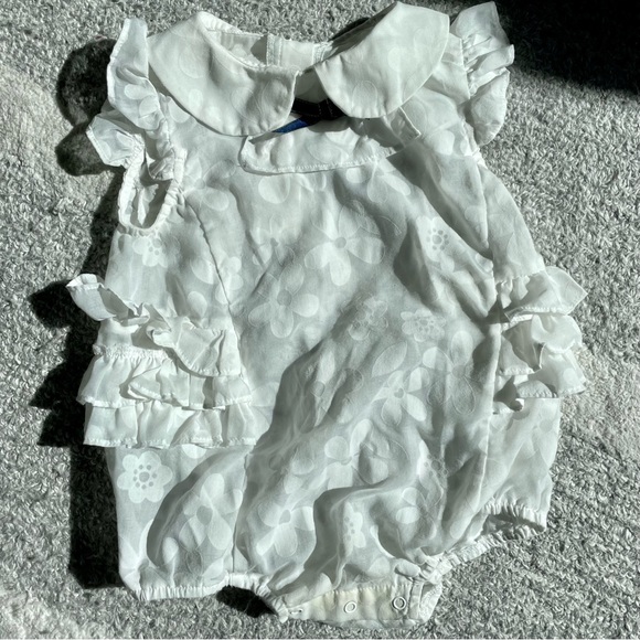 Baby Summer Onesie with Ruffles - Picture 1 of 8